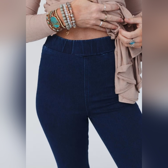 The Signature Flare NWOT Sz Small - Picture 2 of 5